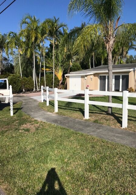 best fence installation in Irvine California